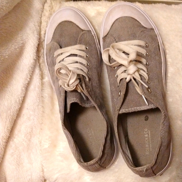Roebuck & Co low top grey corduroy sneakers - Picture 2 of 6